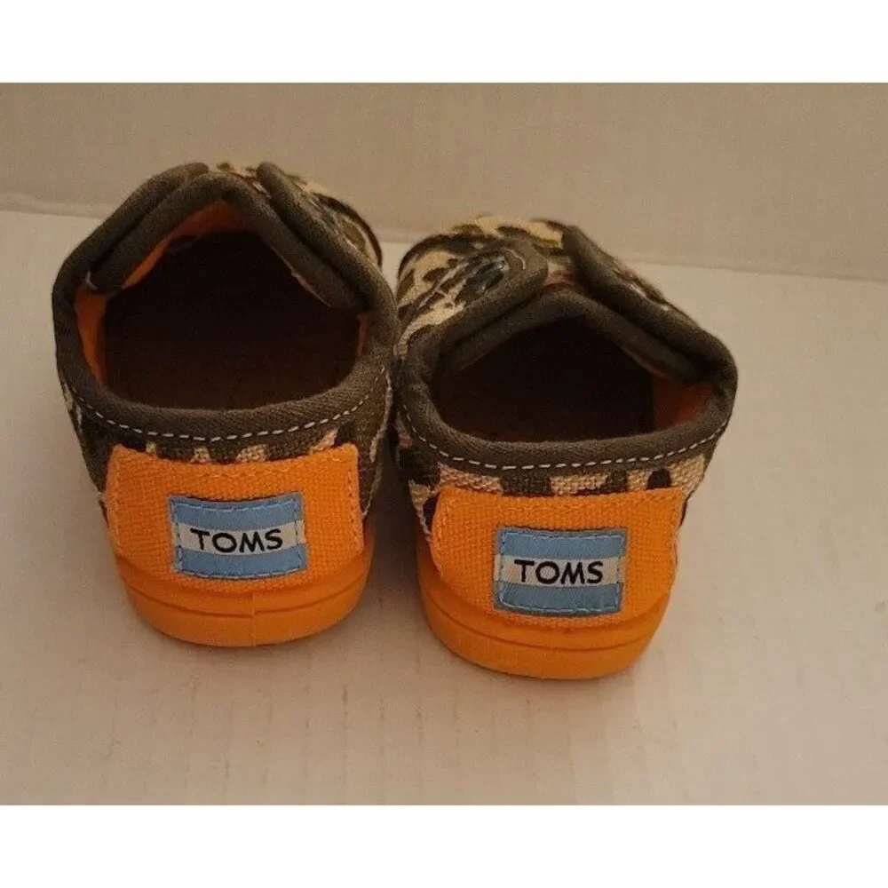 TOMS camouflage baby slip‎ on shoesT3